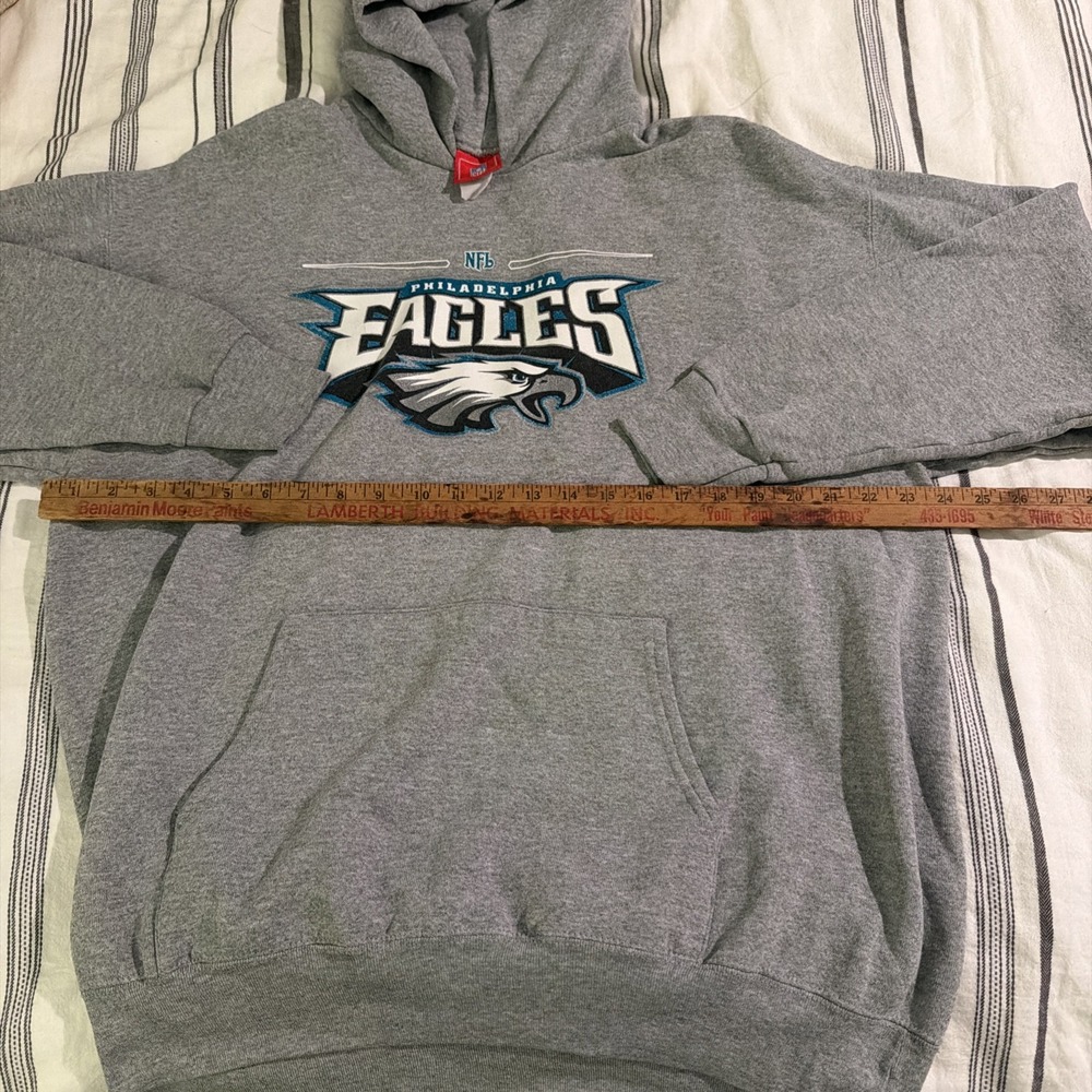 Vintage Philadelphia Eagle's Hoodie 2000's Pit To pit 24 In Missing Draw String